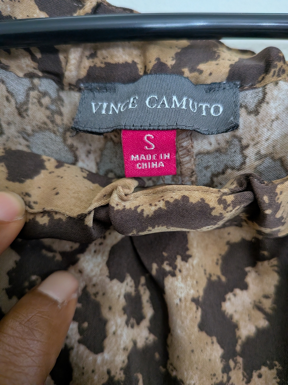 Vince Camuto Leopard Print Drawstring Joggers - Tan & Black - Picture 6 of 6
